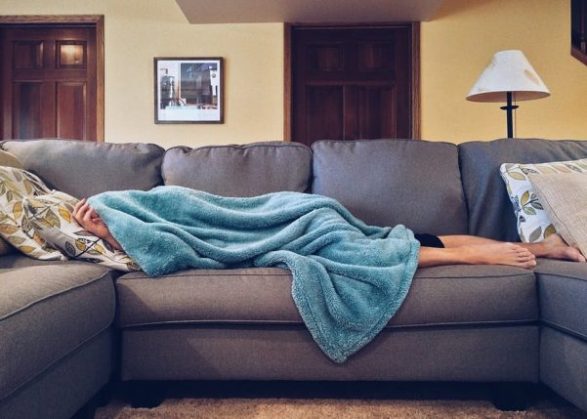 7 Best Lifestyle Changes That Will Improve Your Life 2 avoid sleep in the morning