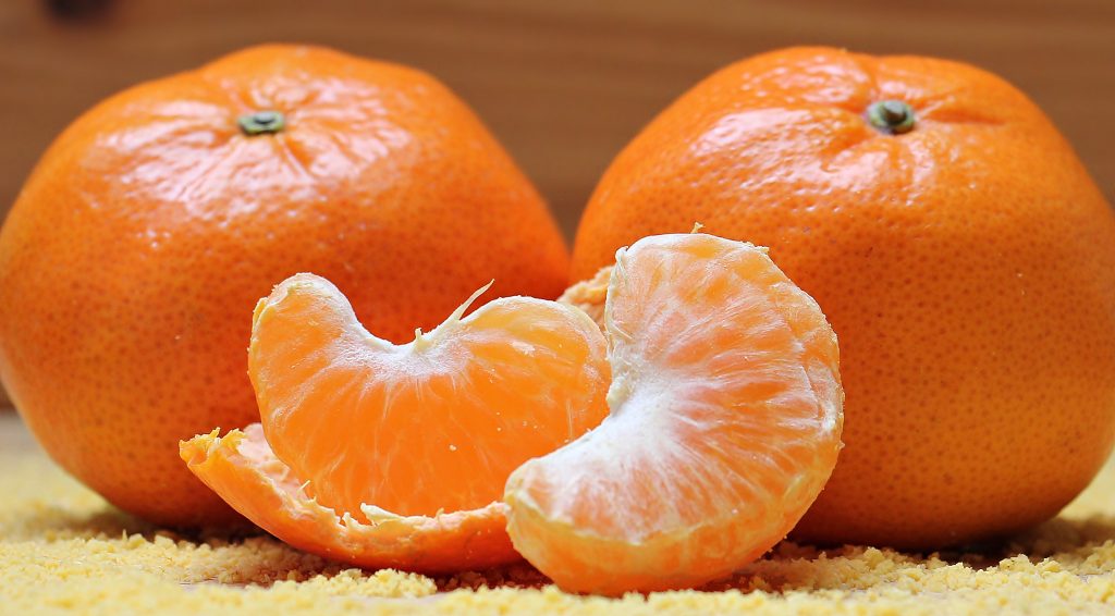 9 Best Winter Fruits You Can Eat This Year 2 orange