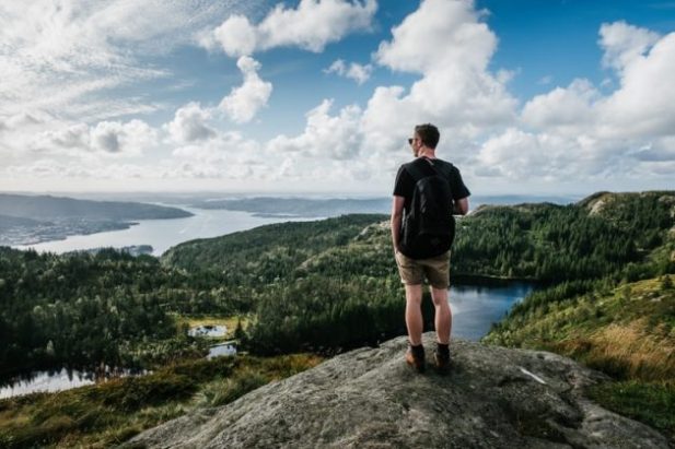 hiking in green mountain hiking in green mountain | Matey Lifestyle