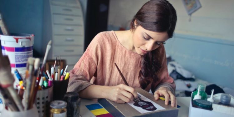 creative women painting creative women painting | Matey Lifestyle