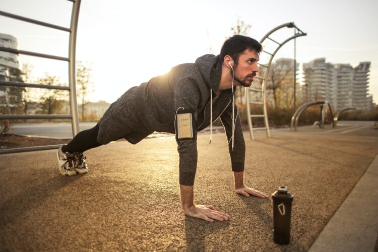 doing pushup outside | Matey Lifestyle