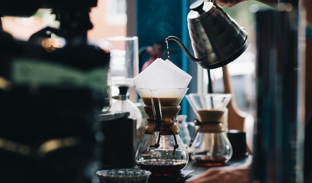 12 Daily Healthy Habits That Will Set You Up For A Yearlong Healthy Lifestyle 6 coffee making | Matey Lifestyle
