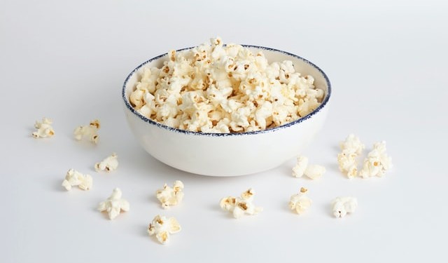 10 Healthy Food & Drinks That Actually Taste Good 6 popcorn | Matey Lifestyle