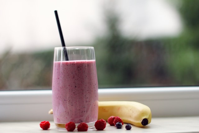 10 Healthy Food & Drinks That Actually Taste Good 3 healthy drink smoothie