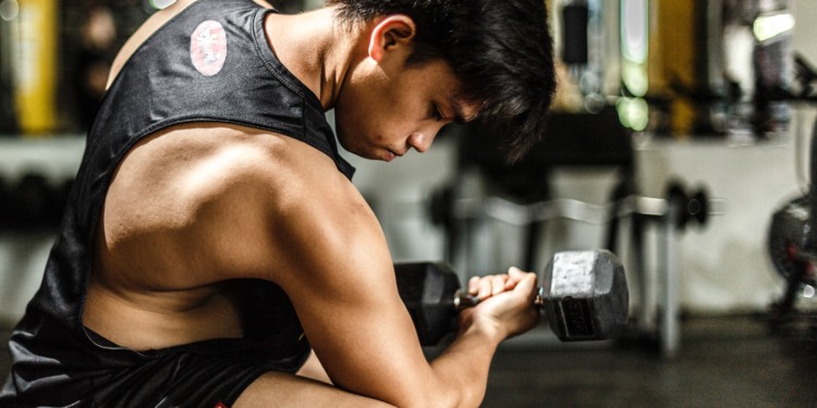 dumbell workout pushup curls | Matey Lifestyle