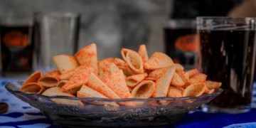 how to stop eating junk food at night