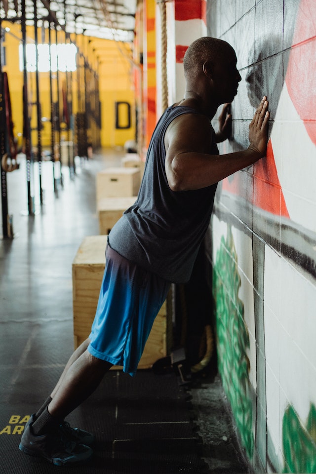 wall pushups | Matey Lifestyle