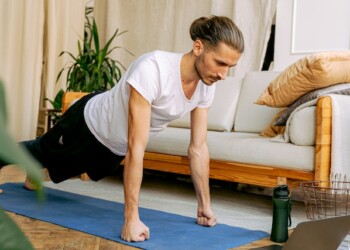 fist pushups | Matey Lifestyle