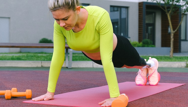 do push ups build abs